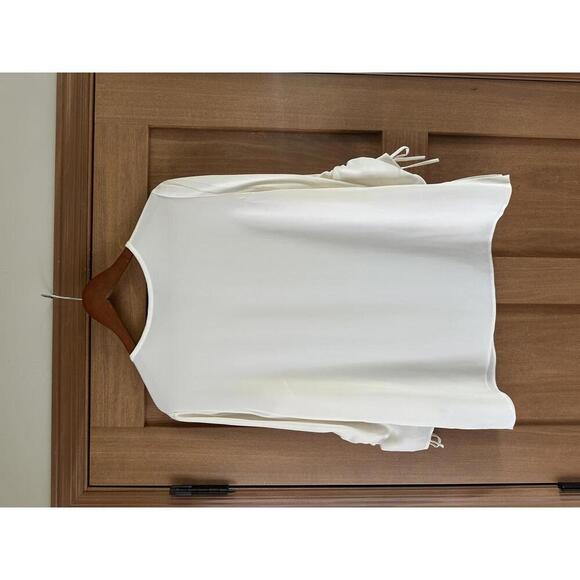 NWT Lafayette 148 100% Silk Ruched Sleeves Blouse in Cloud Ivory Women’s Medium​ - Picture 6 of 10